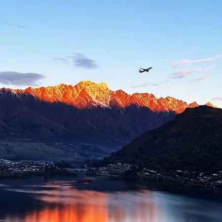 Views On Florence Queenstown Exterior foto