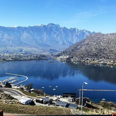 Views On Florence Queenstown Exterior foto